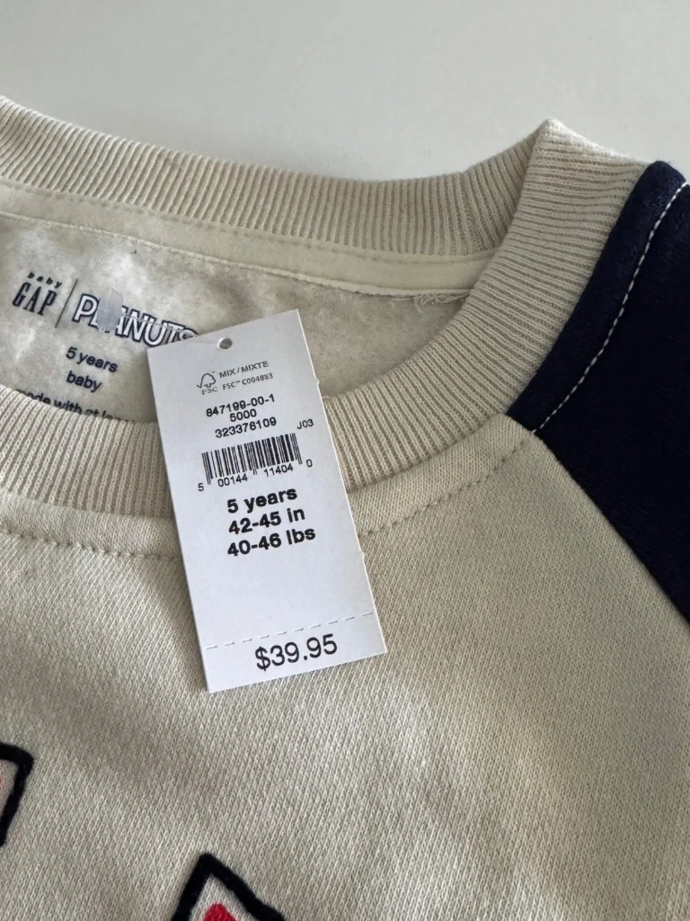 GAP Kids Snoopy Sweatshirt Size 5 NEW